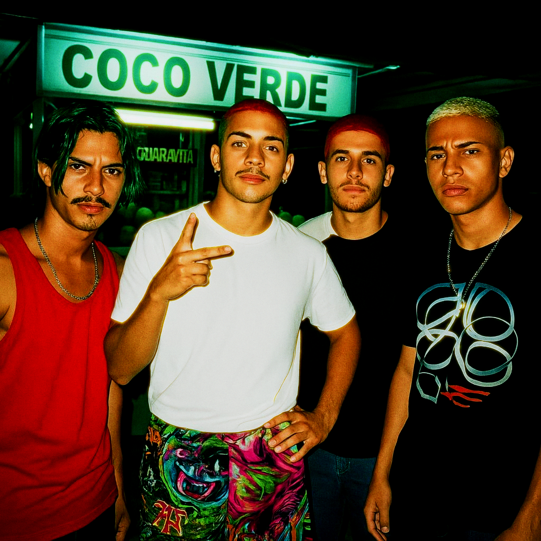 Quick-dry swim shorts with bold print, mesh lining, and UPF 50+ – Tamaro Tigro TideBoy Shorts